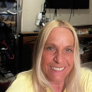 Meet your Posher, Renee